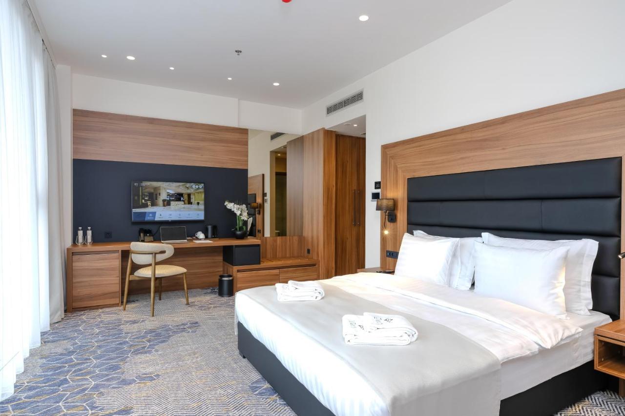 Hotel Vema Visoko Luaran gambar