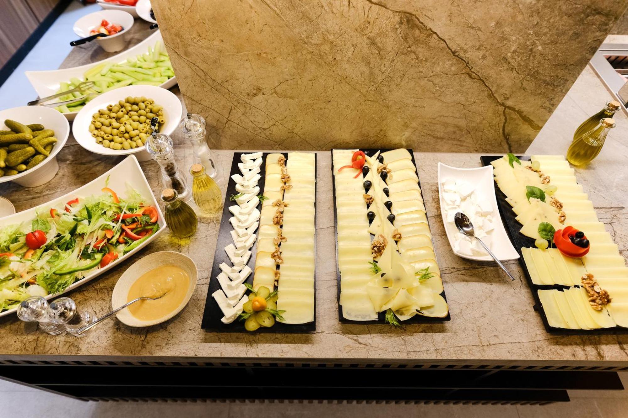 Hotel Vema Visoko Luaran gambar